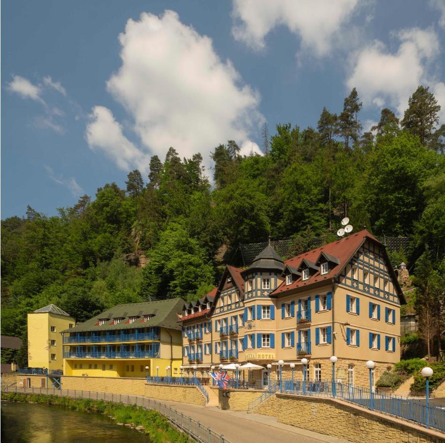 Hotel Praha Хренско Экстерьер фото
